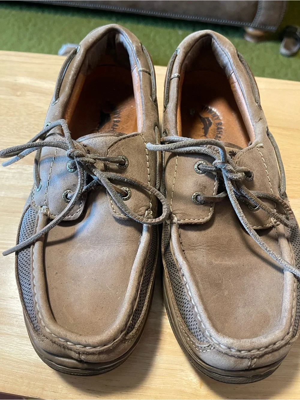 Tommy Bahama Dark Olive Leather Boat Shoes Men Size 9.5M